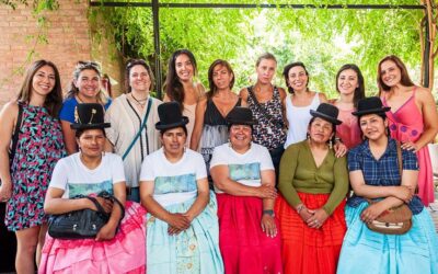 Mujeres a La Paz, el viaje que haremos junto a las Cholitas Escaladoras de Bolivia