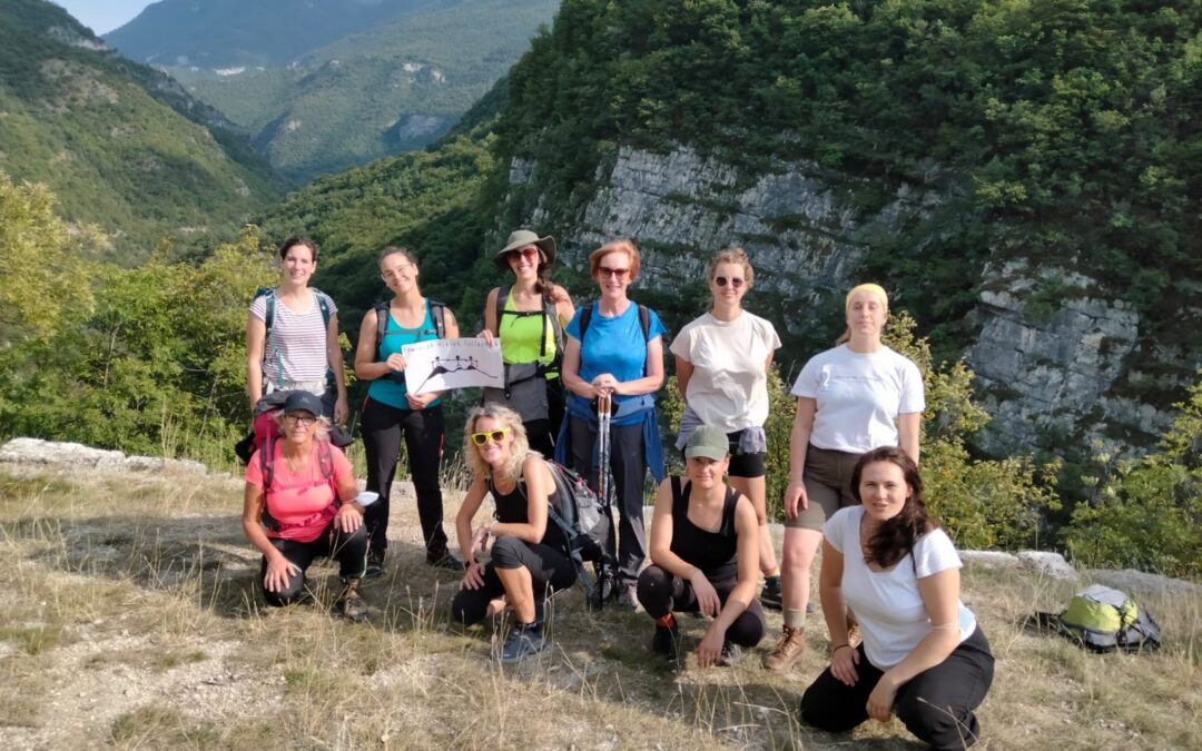 Mujeres Montañistas del Mundo: Elena, co-líder de Feminist Hiking Collective